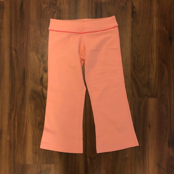 lululemon athletica Pants - 💥24 HR SALE: 5/$50 - Lululemon Capri legging
